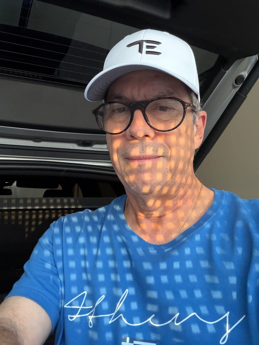 Customer photo review of Minimalist Hat