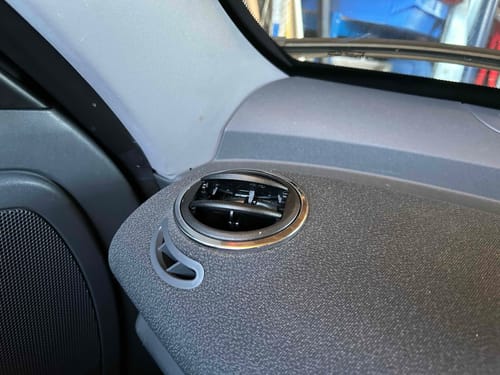 Customer photo review of 84mm Chrome Bezel Rocking Vane Dash Vent