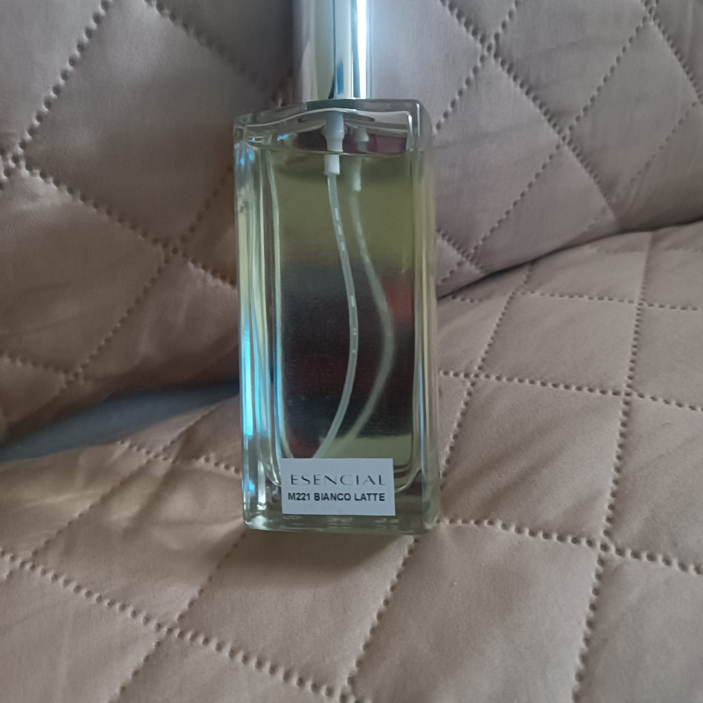 Customer photo review of M221 Inspirado en: Bianco Latte - Giardini Di Toscana