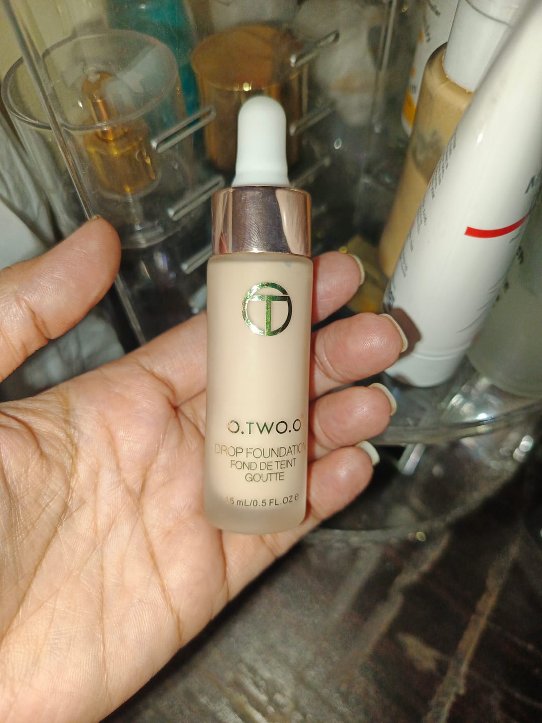Customer photo review of O.TWO.O LIQUID DROP FOUNDATION