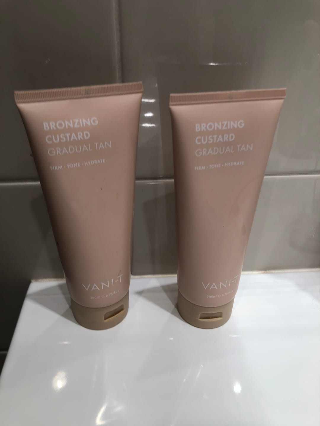 Customer photo review of Bronzing Custard Gradual Tan