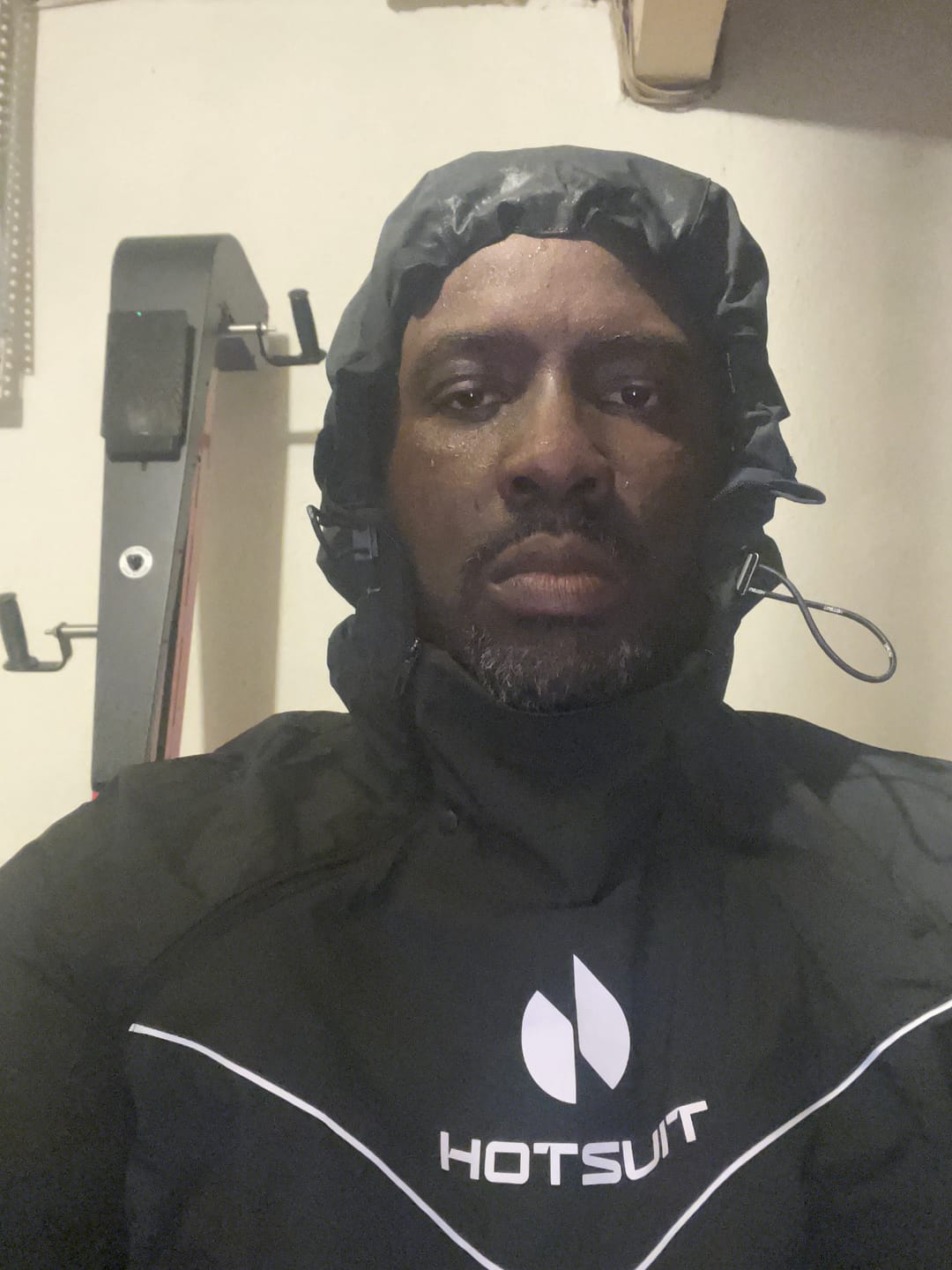 Customer photo review of 904 MAX Athletics Hooded Sauna Suit