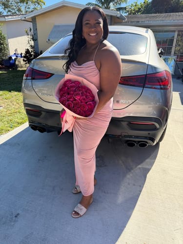 Customer photo review of Glitter Hot Pink Roses