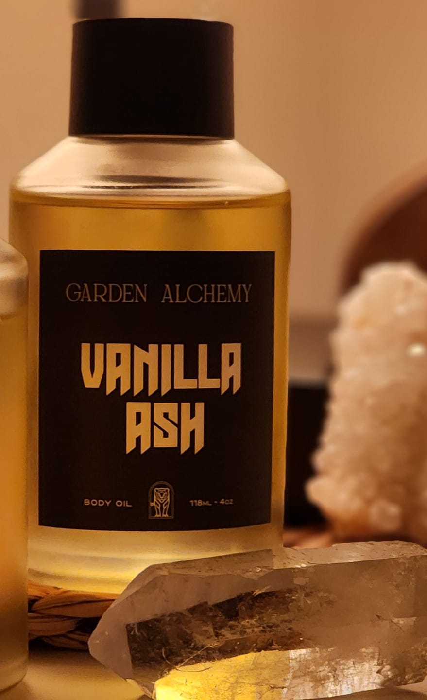 Customer photo review of VANILLA ASH body oil