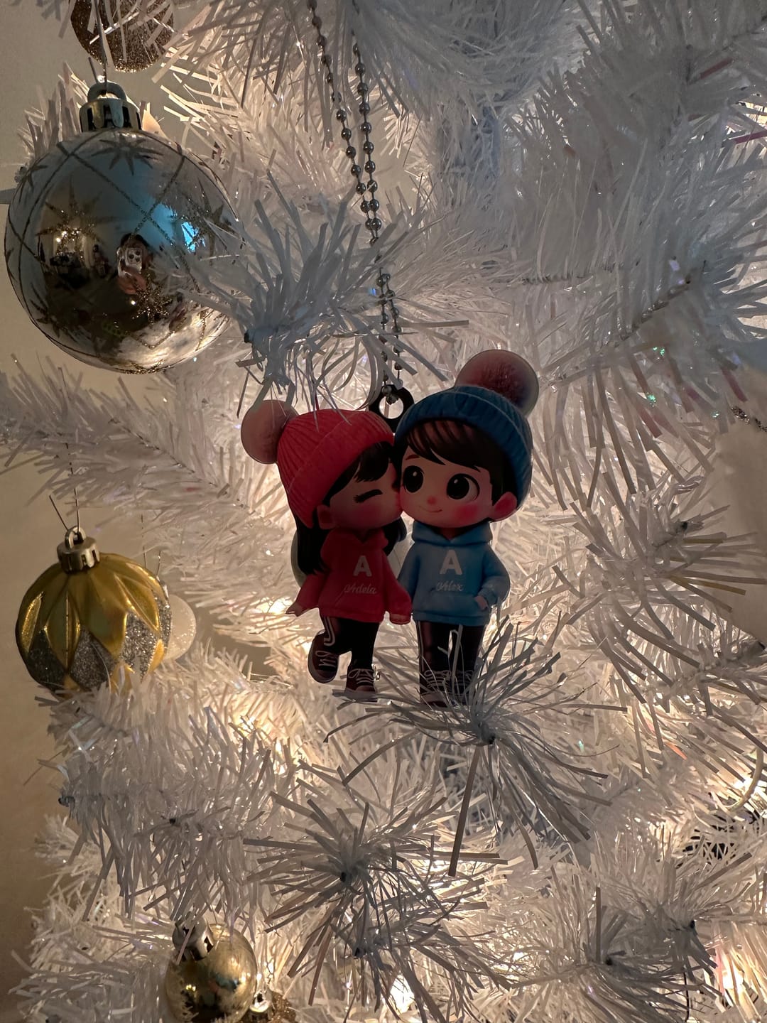 Customer photo review of Cute Cartoon Couple Walking Personalized Acrylic Christmas Ornament