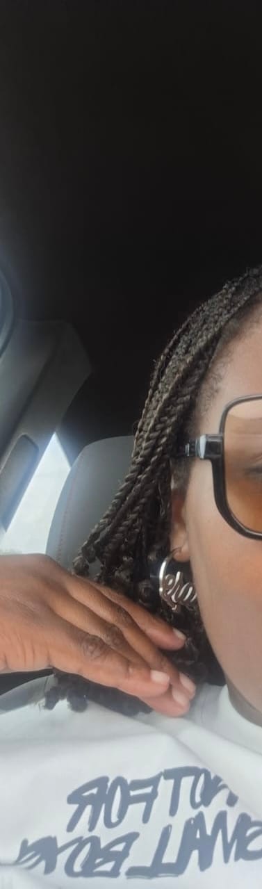 Customer photo review of Silver Era Logo Mini Hoops