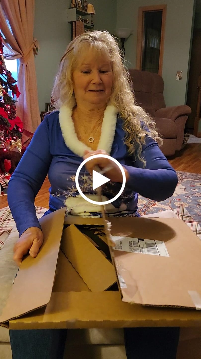 Customer video review of Magnetic Hanging Hardware