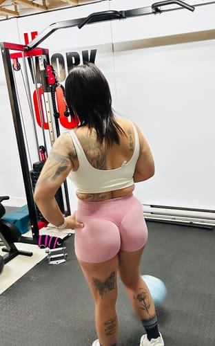 Customer photo review of SoftSculpt Shorts