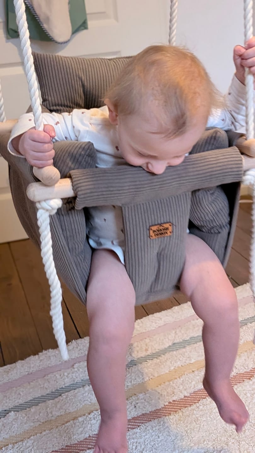 Customer photo review of Premium Nougat Schaukel - Handgefertigte Schaukel