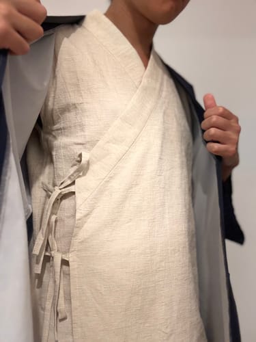 Customer photo review of Cotton Linen Large Slanted Placket Vest