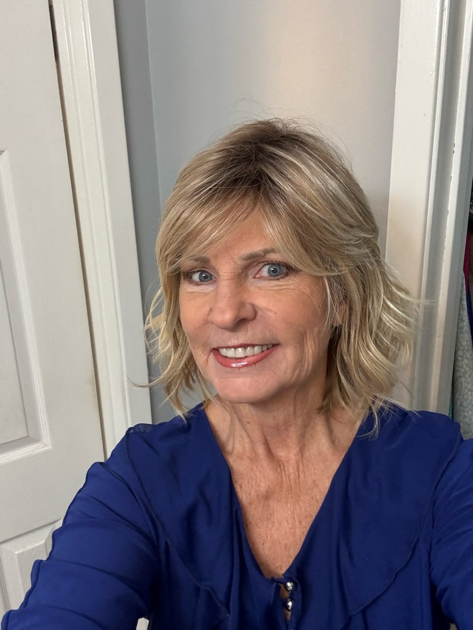 Customer photo review of FULL THROTTLE - Sunlit Beige Blonde*