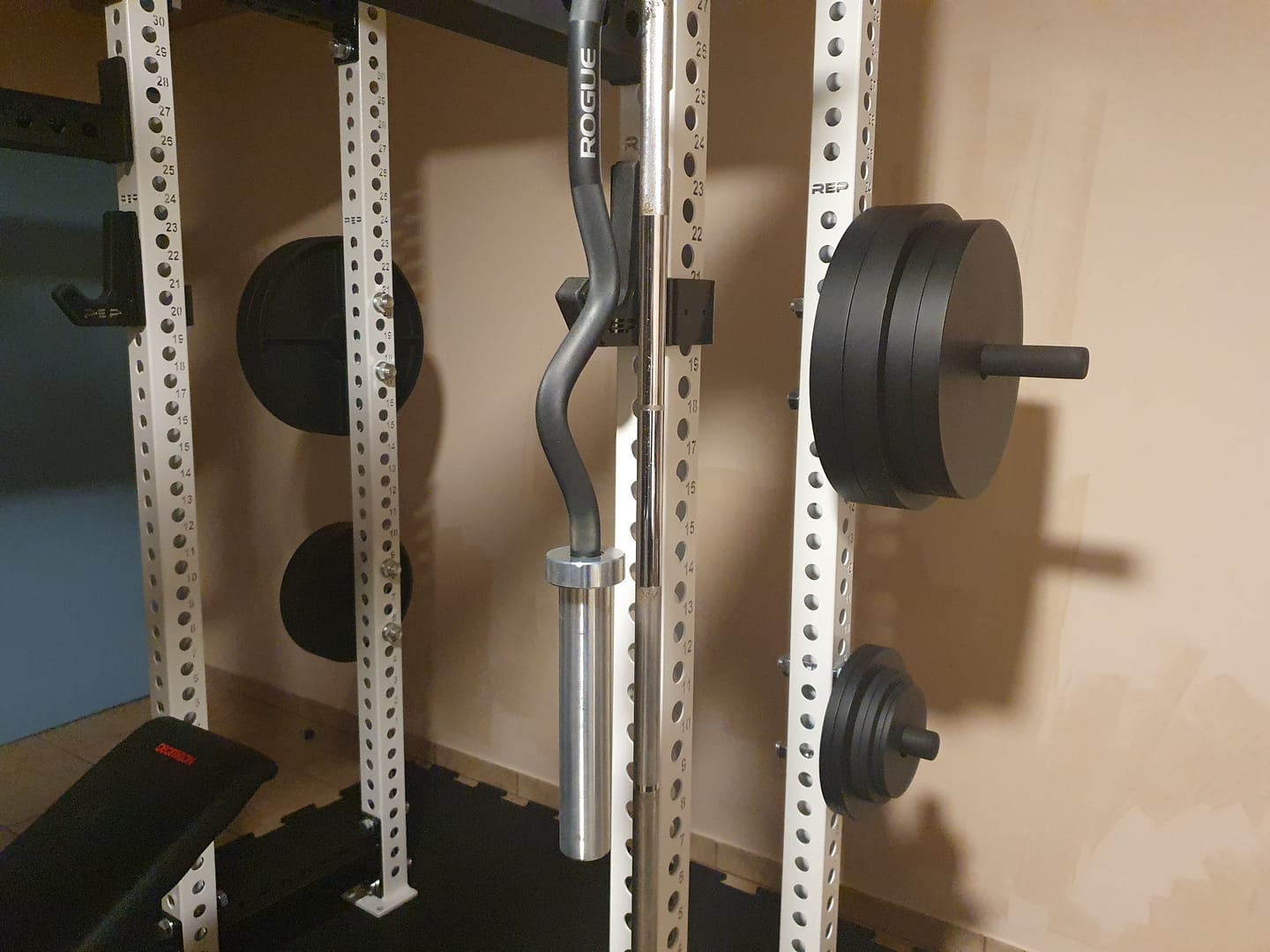 Customer photo review of Deep Dish Cast Iron Plates, 1.25kg-25kg & Sets