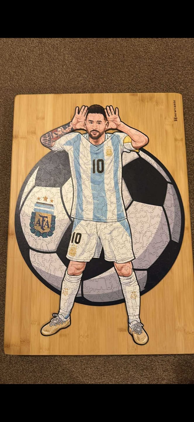 Customer photo review of Lionel Messi - Wooden Puzzle