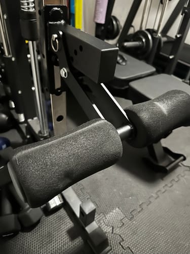 Customer photo review of Rack-Mounted Leg Hold-Down Attachment