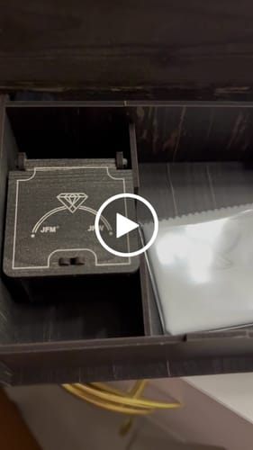 Customer video review of Classic CC Earrings Gold-Plated Silver Crystal Studs