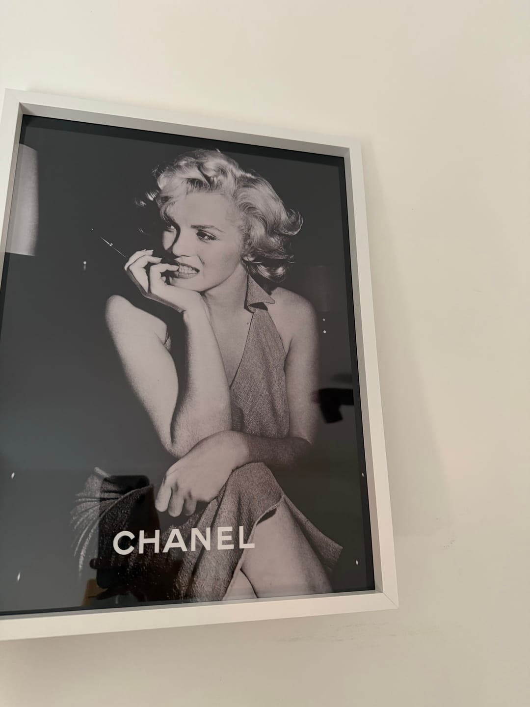 Customer photo review of Poster encadré Marilyn Monroe Chanel