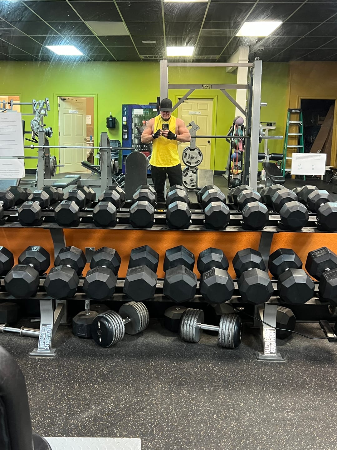 Customer photo review of Apex 2-in-1 Shorts 5"