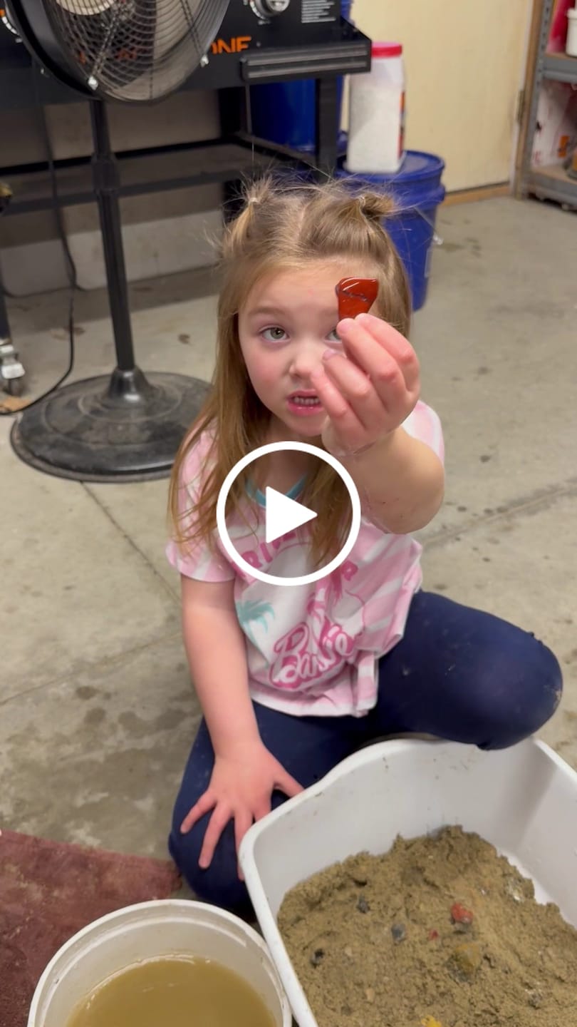 Customer video review of Declan’s Mix Bucket