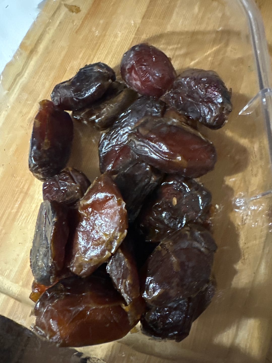 Customer photo review of Organic Rutab Medjool Date Snack Packs