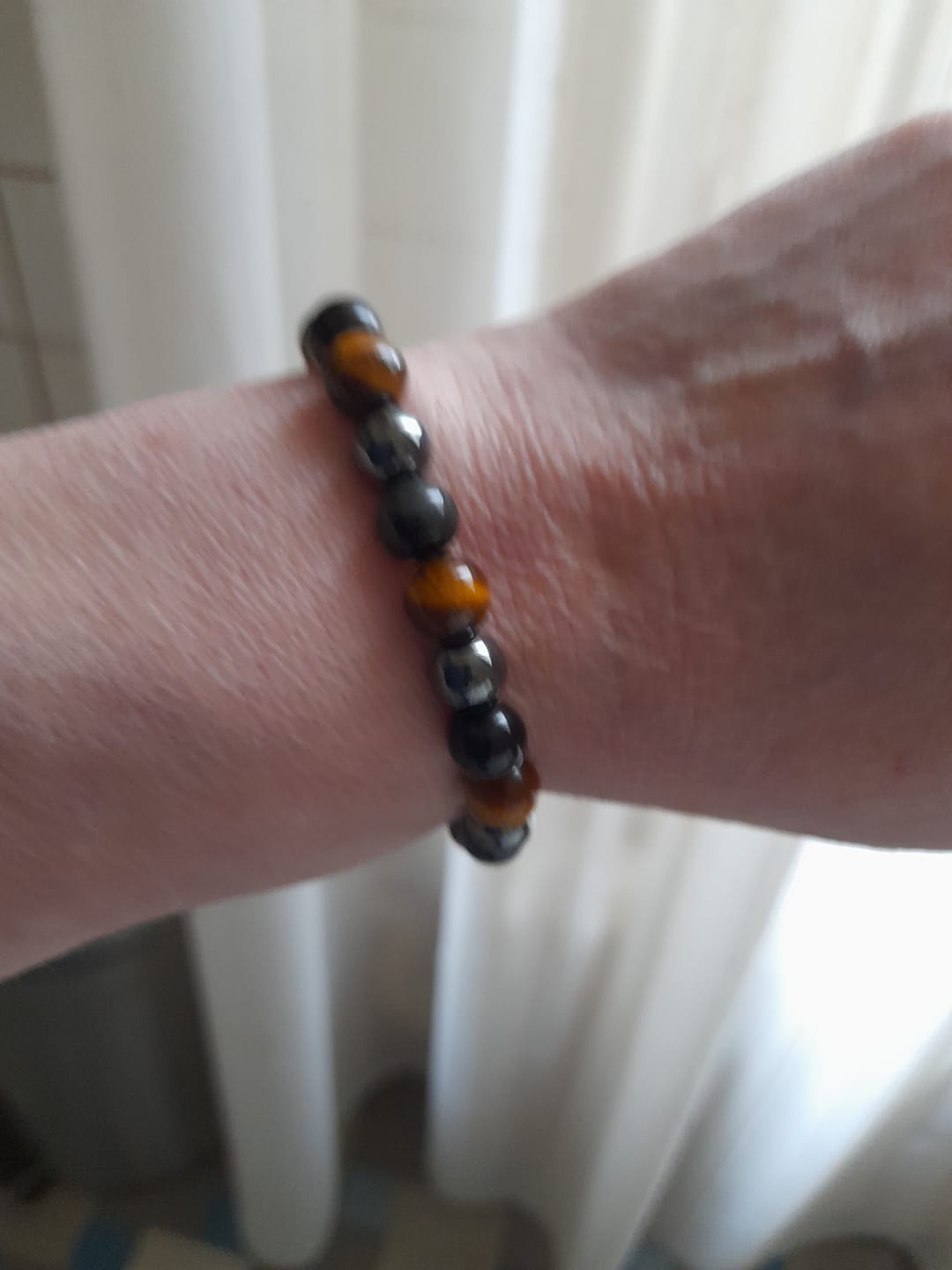 Customer photo review of Bracelet "3 Protections" en Oeil de Tigre, Hématite & Obsidienne Noire