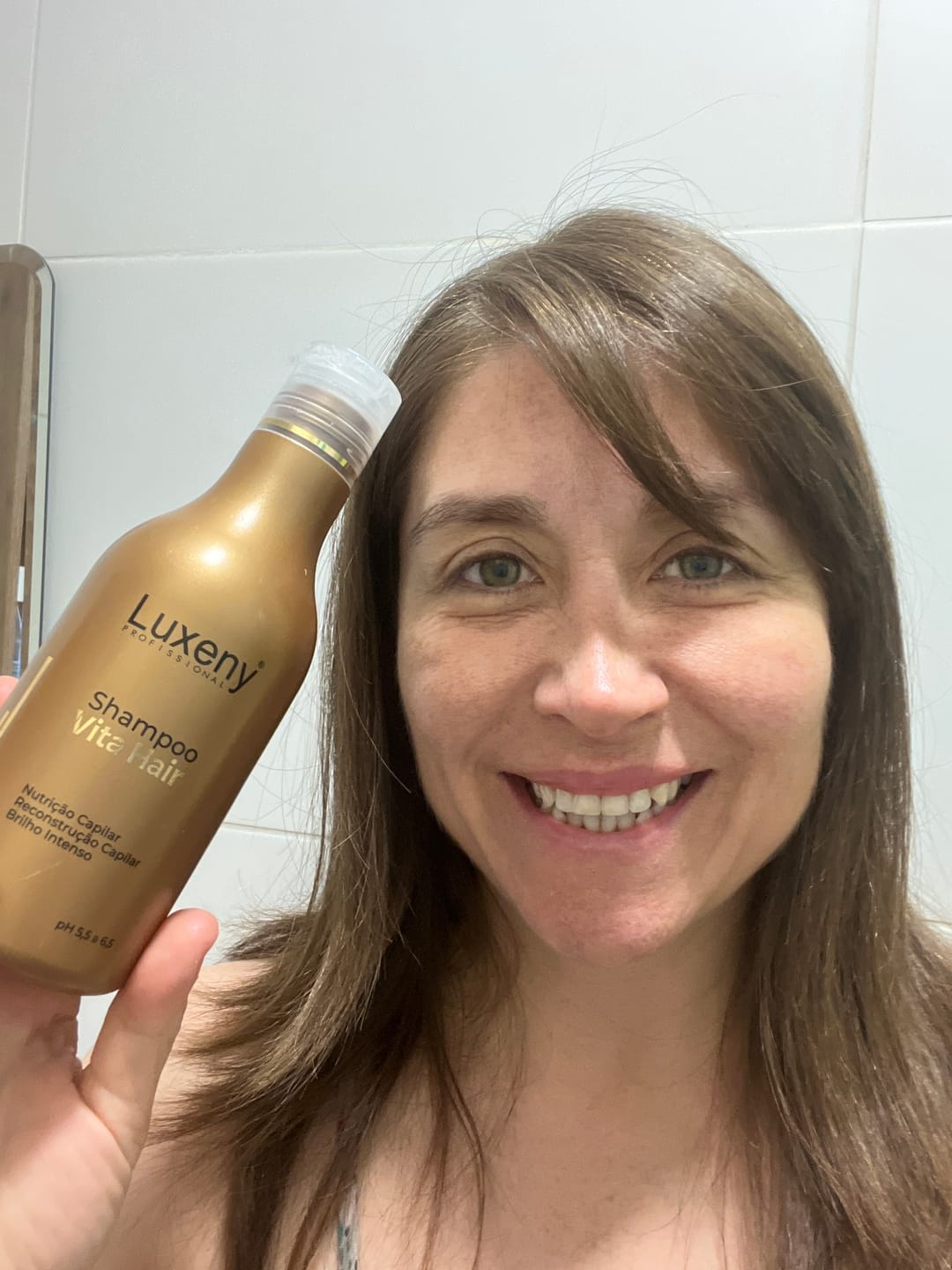 Customer photo review of Shampoo Reconstrucción Vita Hair 300 ml