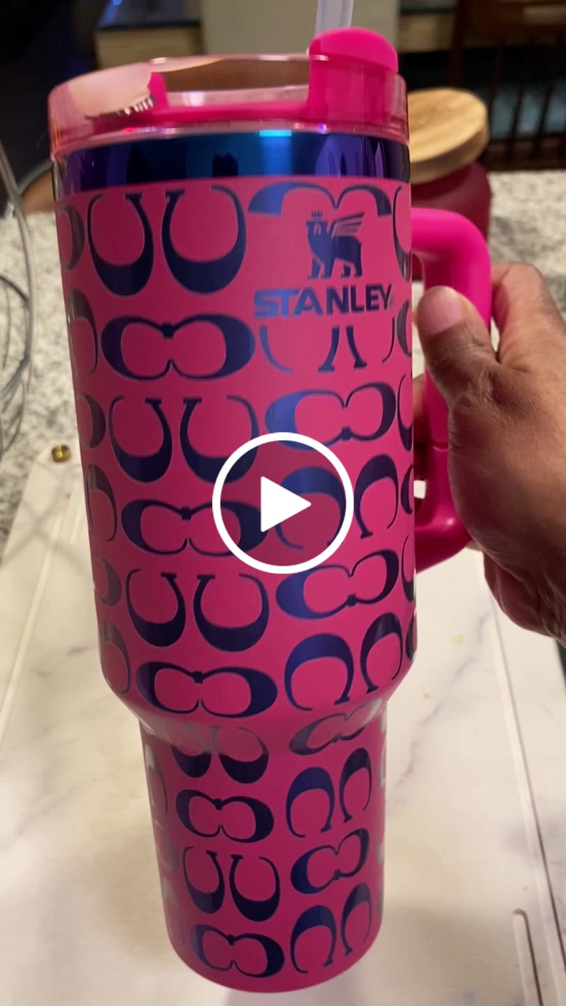Customer video review of Designer Holographic In-Car Insulated Cup 40OZ🔥 Free shipping by ✈️