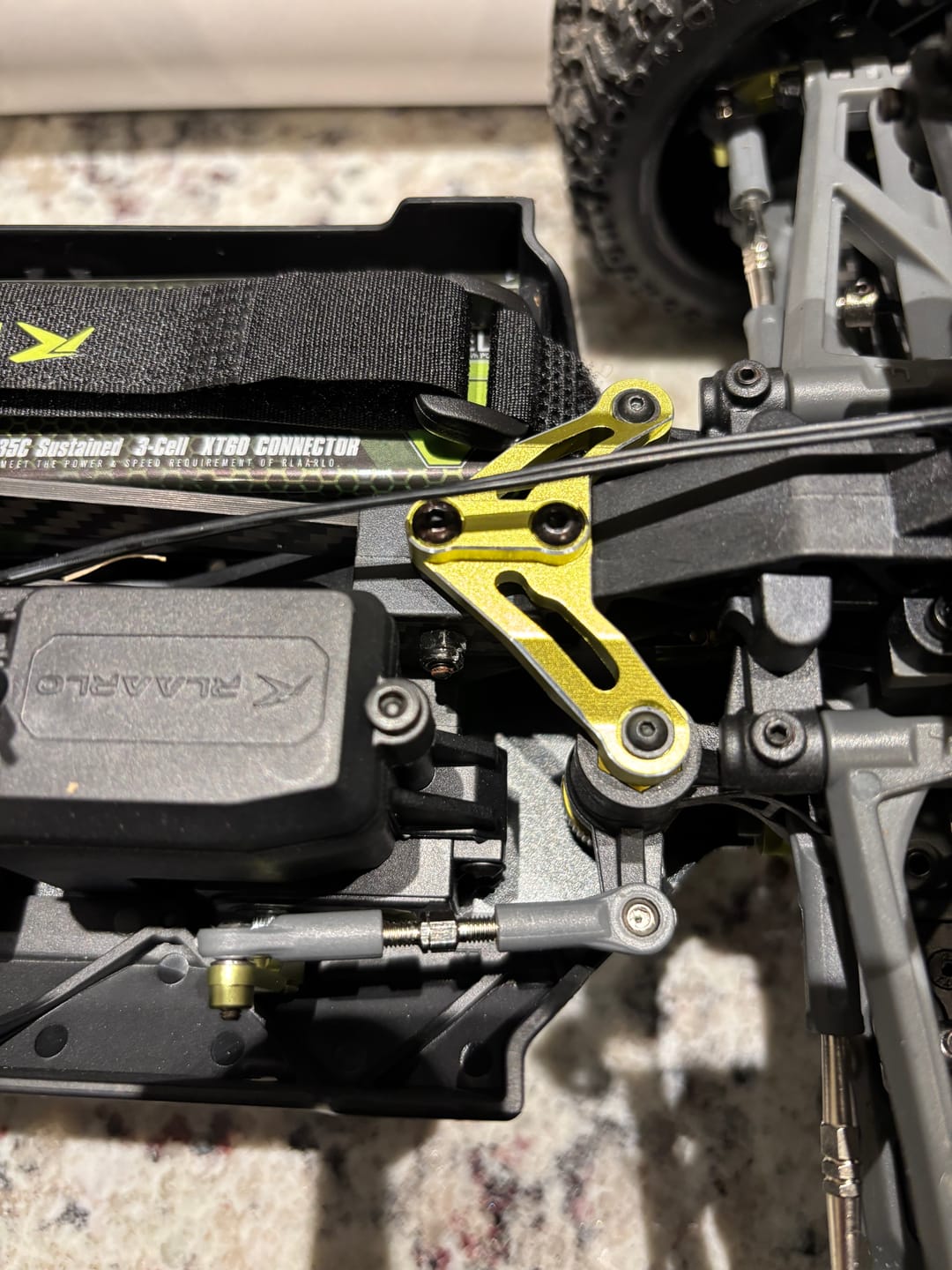 Customer photo review of Aluminum Upper Steering Saver Fixed Part For RZ001 and 1/10 Rally Car
