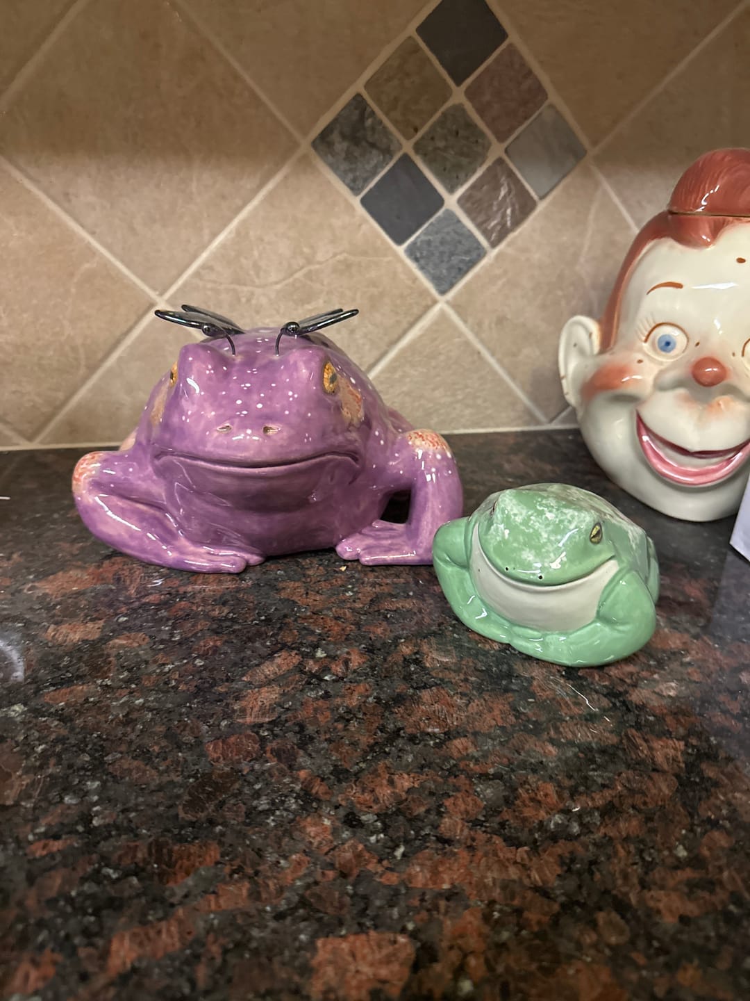 Customer photo review of Julienne the small frog 3