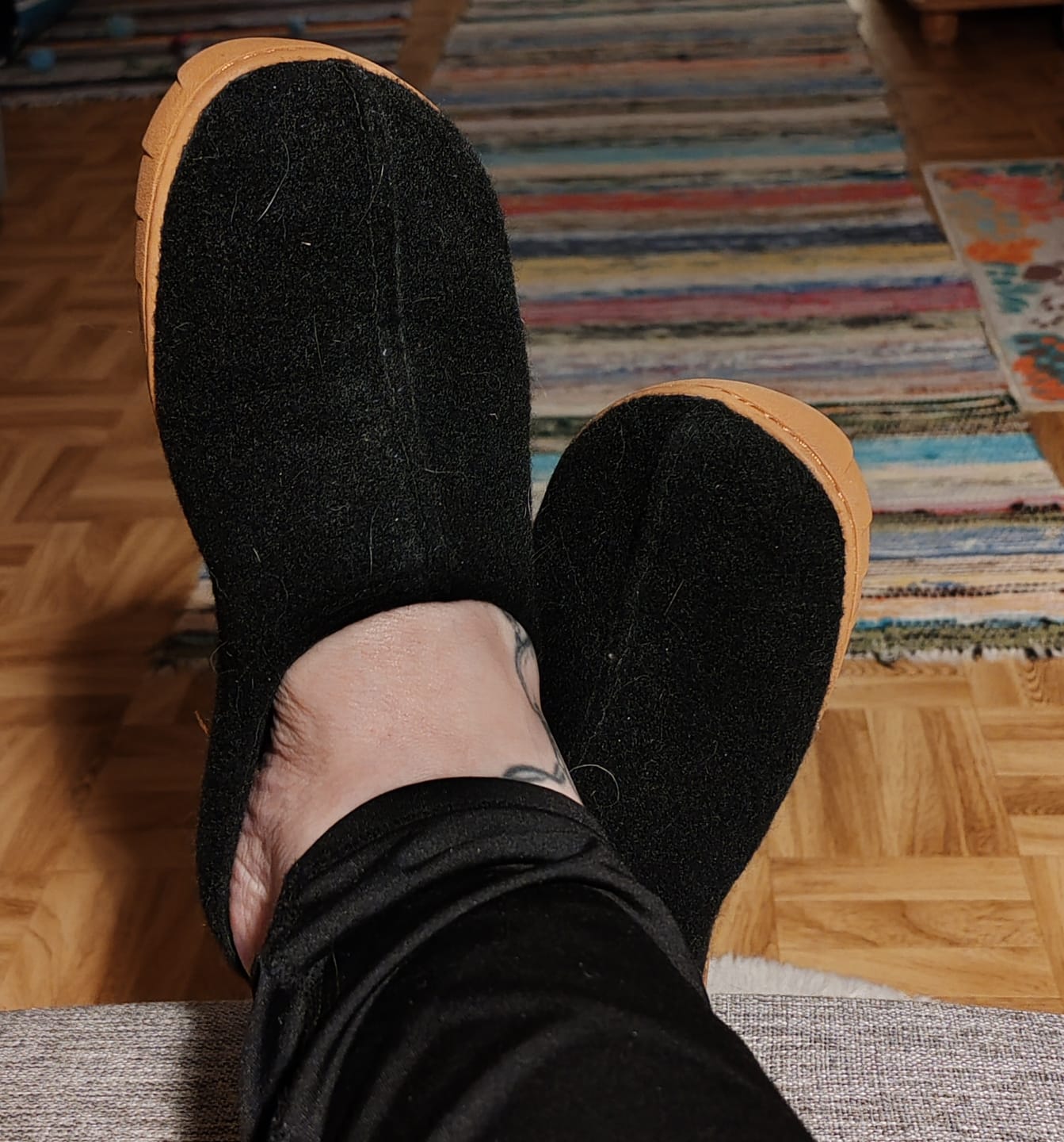 Customer photo review of Vaistoa Toive -paljasjalkatossut