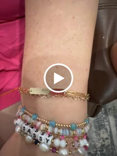 Customer video review of custom nameplate paperclip bracelet