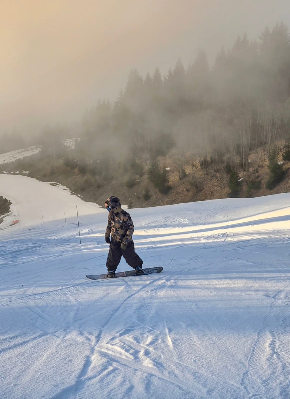 Customer photo review of Men's Black Baggy Wear-resistant Waterproof Snow Pants