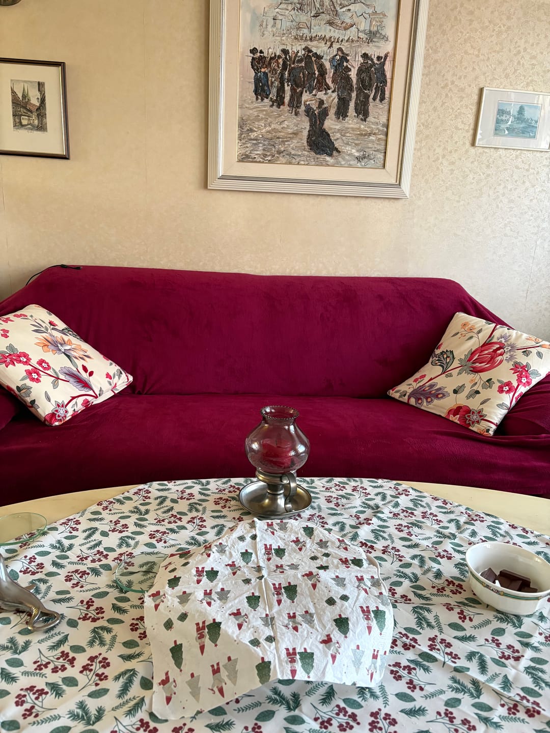 Customer photo review of Rotwein - Sofabezüge aus Samt für klassische und Ecksofas - Das Haus der Überzüge