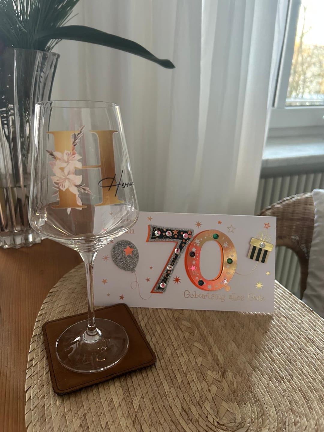 Customer photo review of Blume - Personalisiertes Weinglas mit Initiale und Namen für Dich und deine Freundinnen