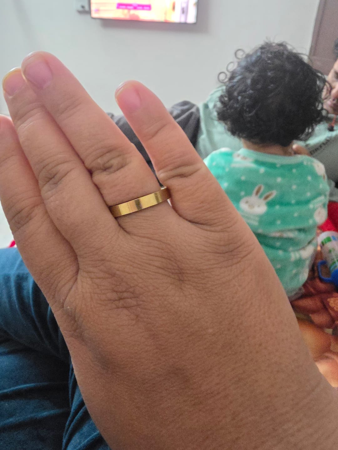 Customer photo review of Vintage Gold Band Ring