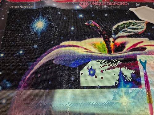 Customer photo review of 5D Diamond Painting – Magic Crystal Apple