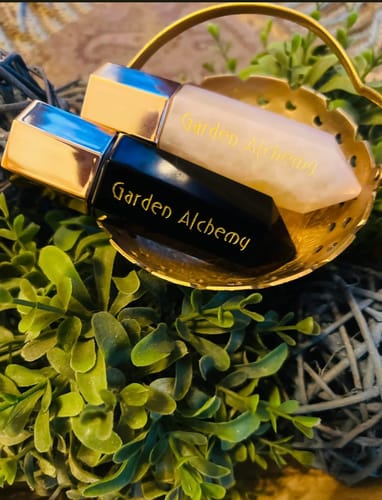 Customer photo review of ECLIPSE BLACK OBSIDIAN CRYSTAL ROLLER