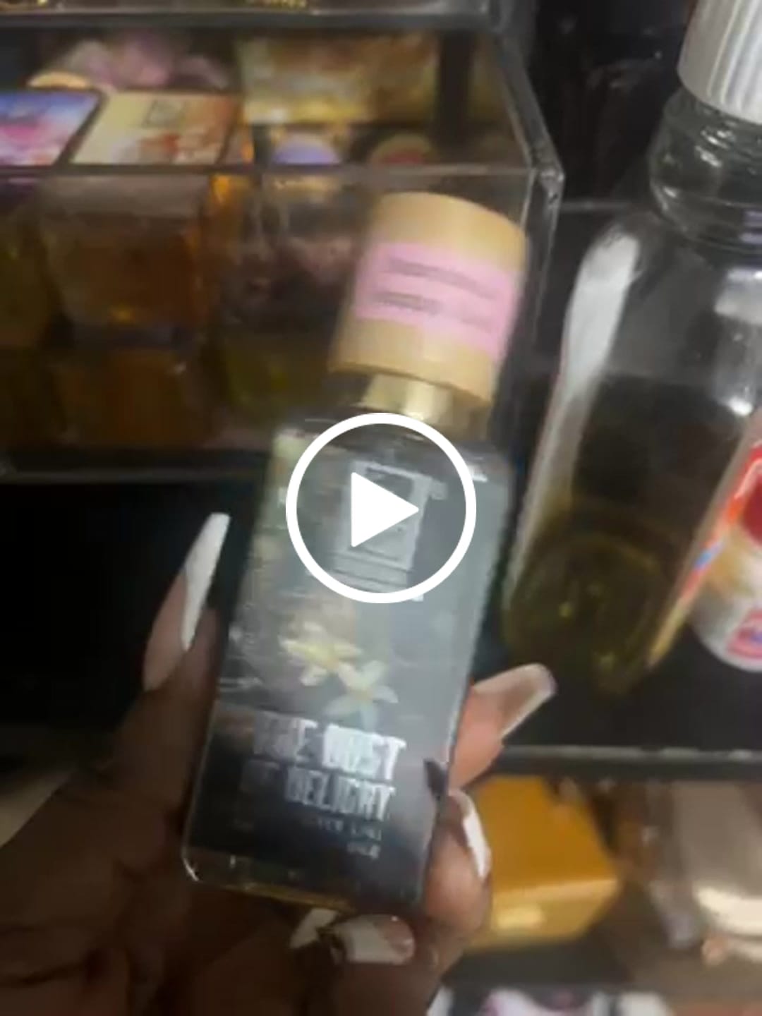 Customer video review of Spiced Vanilla Extrait 21