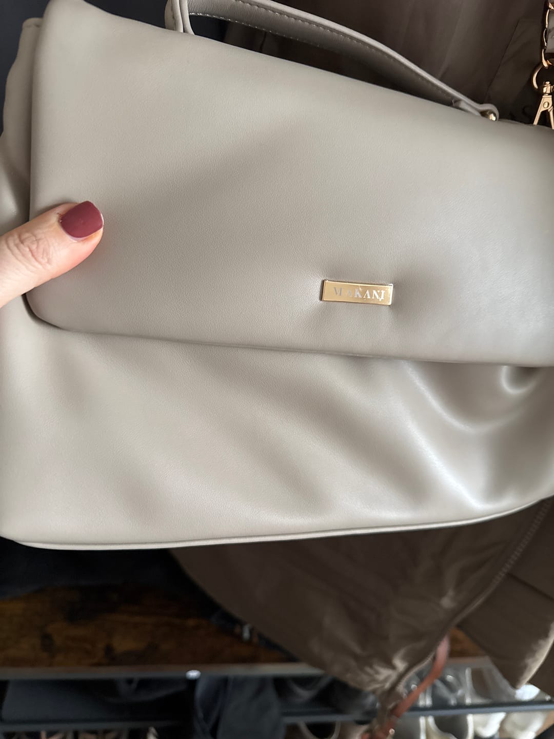 Customer photo review of LEILANI - TAUPE