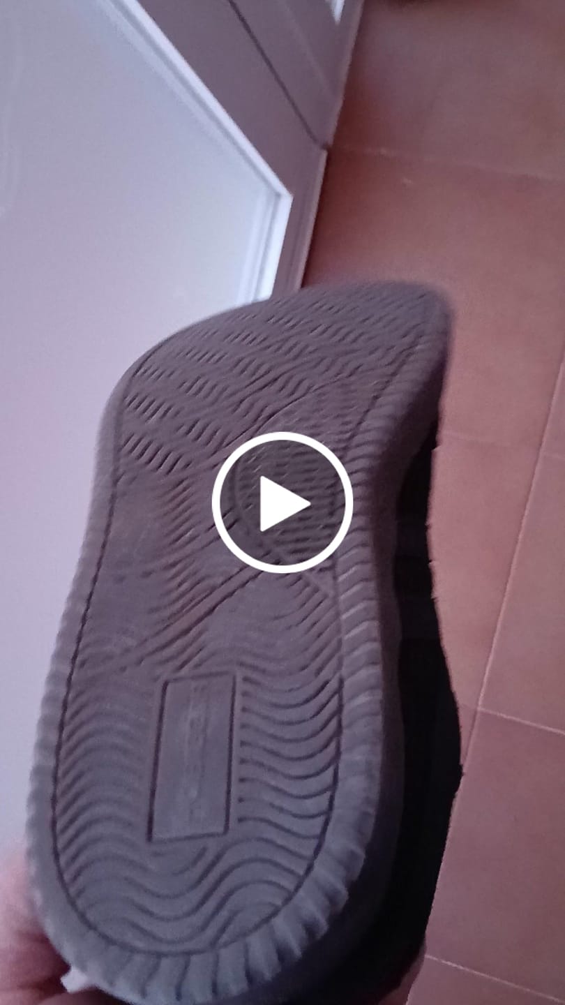Customer video review of Lily - Zapatos De Punta Ancha