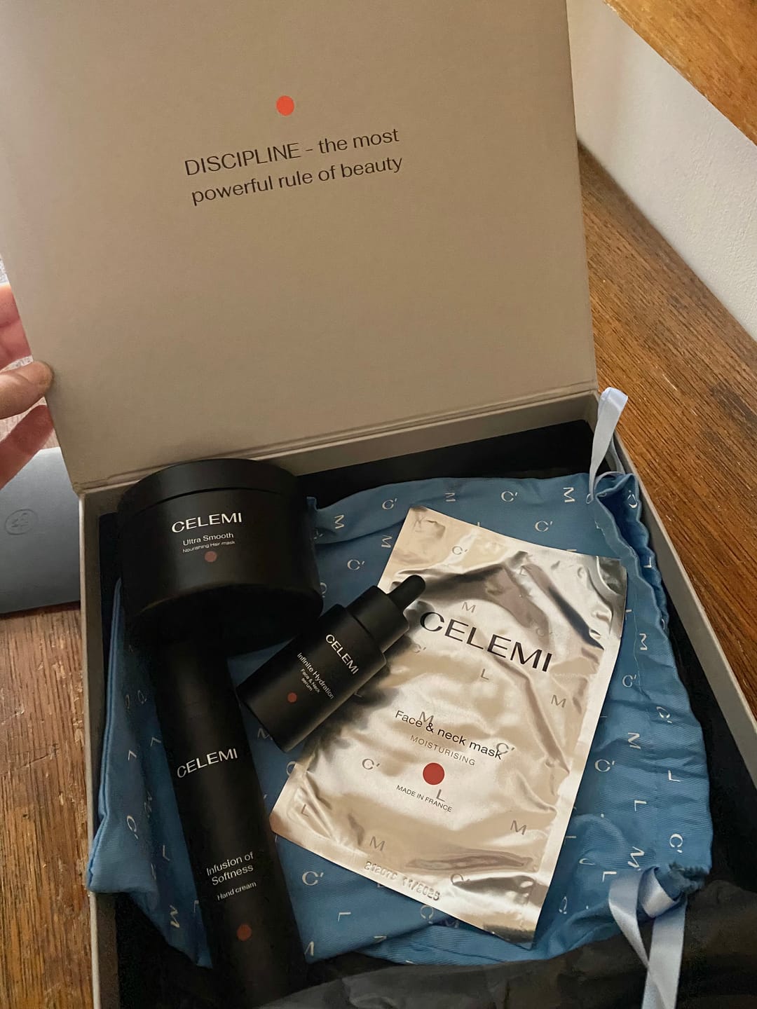 Customer photo review of Intensyviai drėkinantis veido ir kaklo serumas 30ml