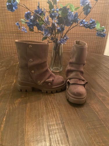 Customer photo review of BHARTI-COCOA FLAT BOOTIE