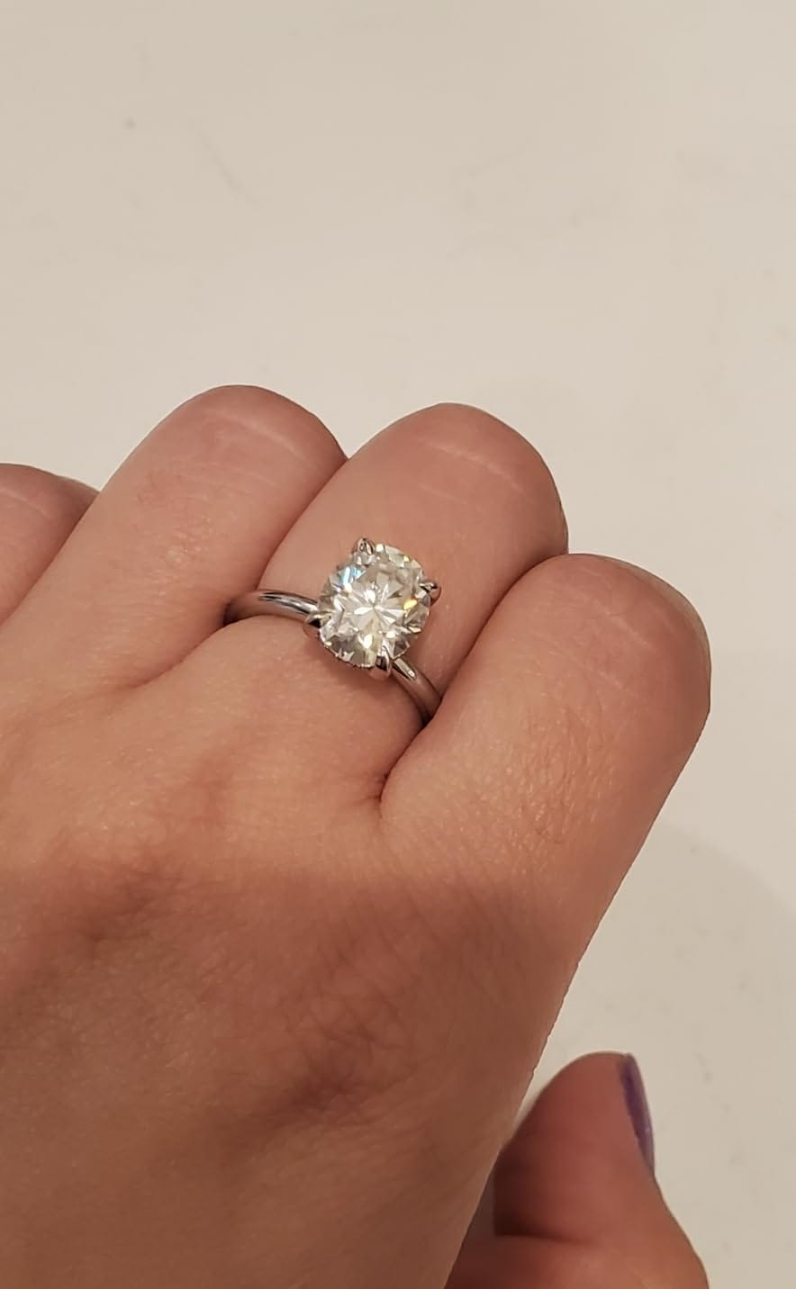Customer photo review of Rodiffy Hidden Halo Moissanite 2.0Ct~5.5Ct Oval Cut Promise Ring For Women