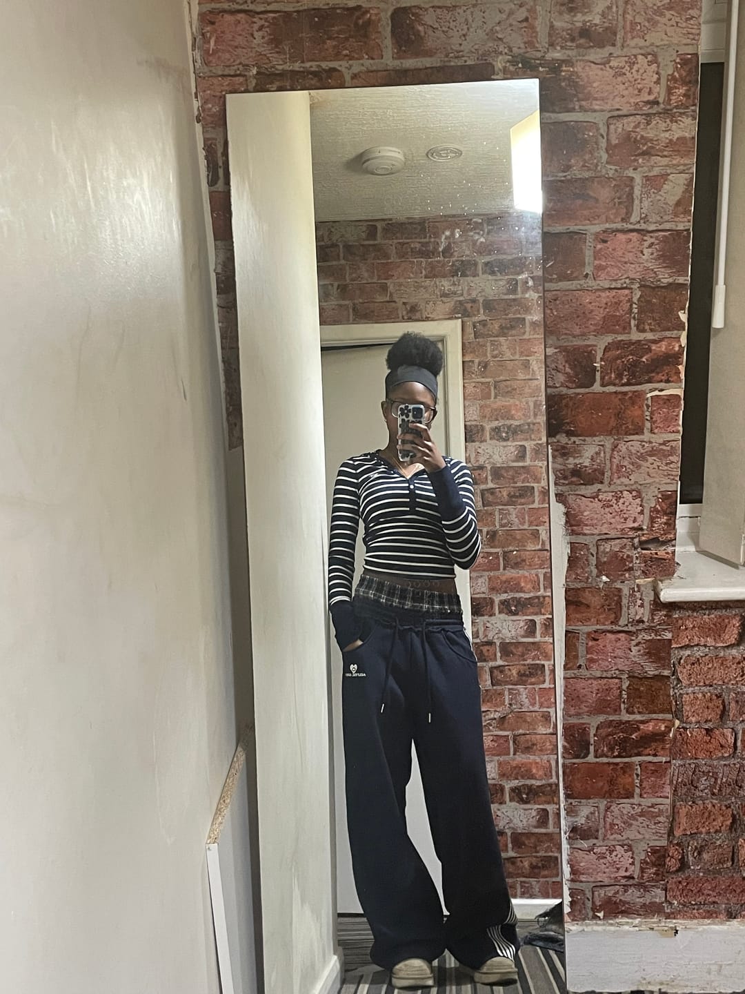 Customer photo review of Aelfric Eden Double Waist Baggy Sweatpants