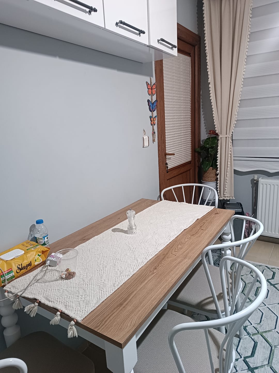 Customer photo review of Rani JC102 Mutfak Masa Sandalye Takımı Sepet Ceviz - Beyaz