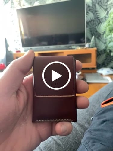 Customer video review of Slimmad plånbok i äkta läder