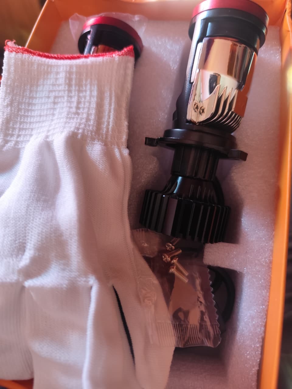 Customer photo review of Proyector H4  Antiencandilante Alta Gama