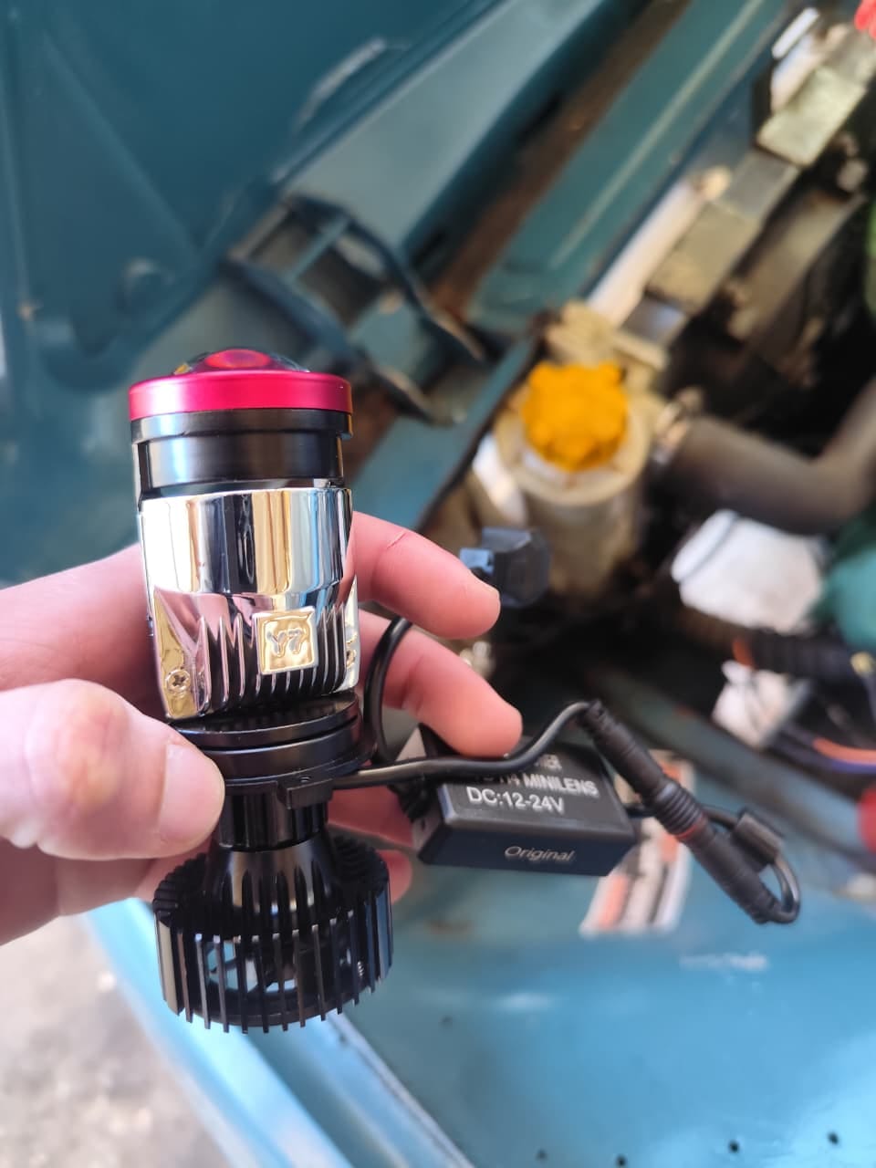 Customer photo review of Proyector H4  Antiencandilante Alta Gama