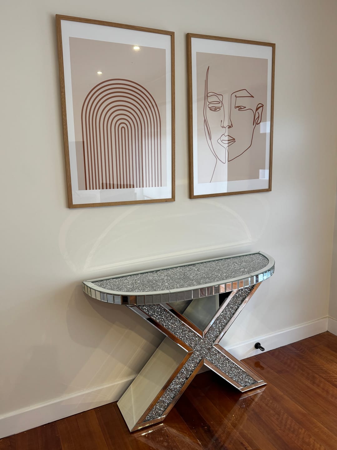 Customer photo review of XENO Console / Hallway Table with Crushed Diamond