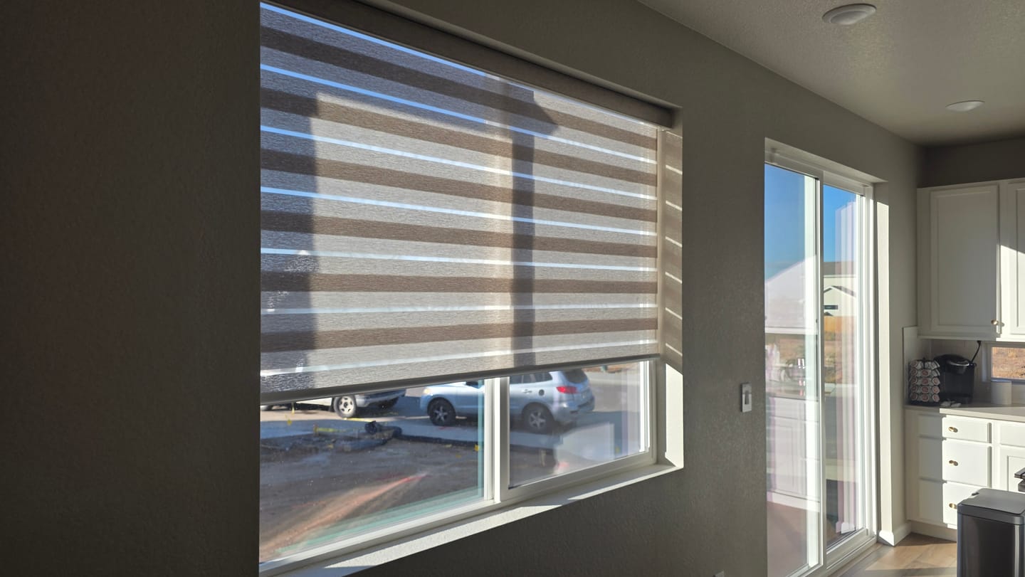 Customer photo review of SmartWings Motorized Zebra Shades 85% Blackout 95mm Ingrid