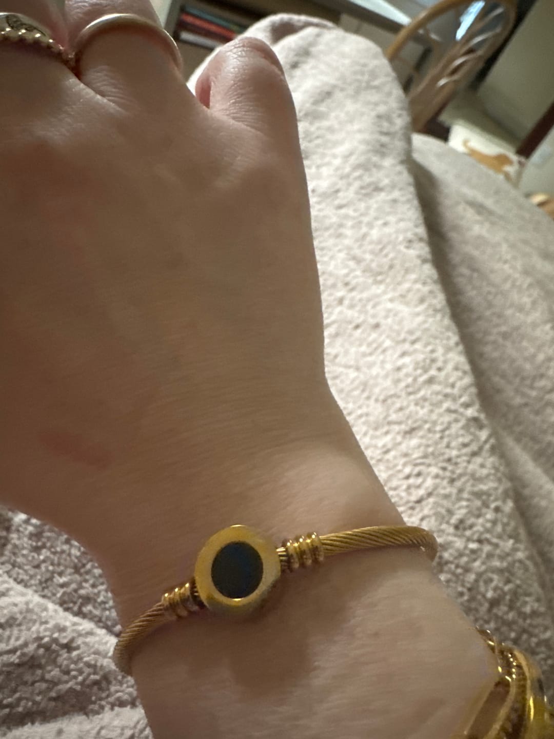 Customer photo review of Melinda Gold Rotatable Bangle